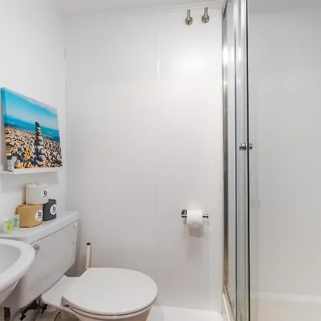 On The Water 4 With Free Parking By My Getaways Apartment Brighton Exterior photo
